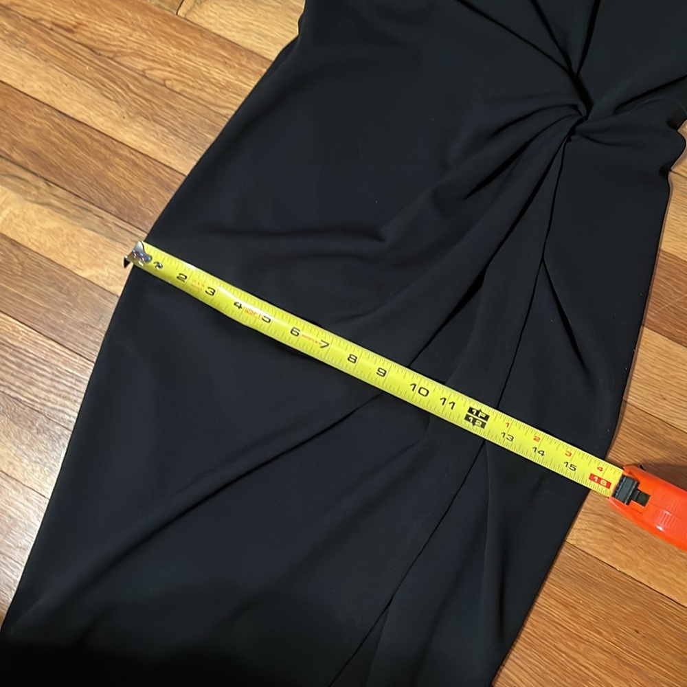 Stretch Crepe Side Knot Dress
Tahari ASL - Picture 8 of 10